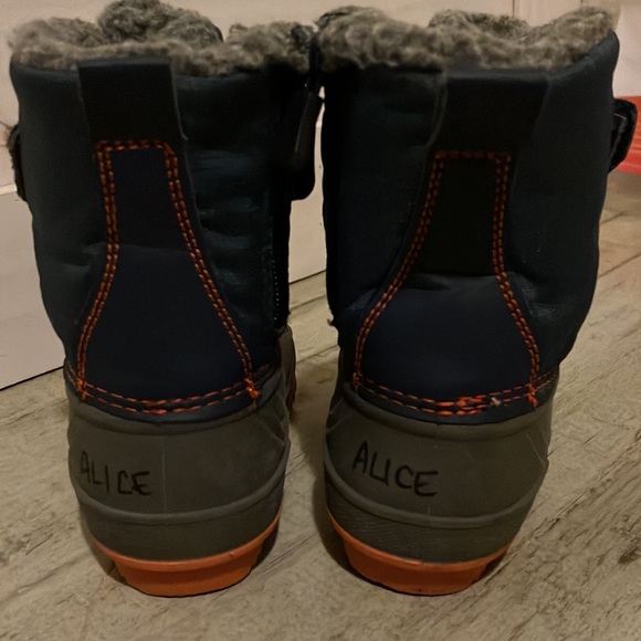 9T Cat & Jack Thermolite winter boots. - Picture 4 of 6
